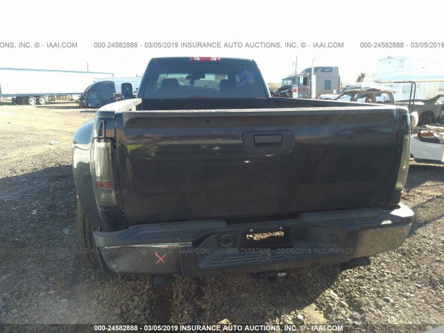 1GTJK33628F116597 - 2008 GMC SIERRA K3500 BLACK photo 8