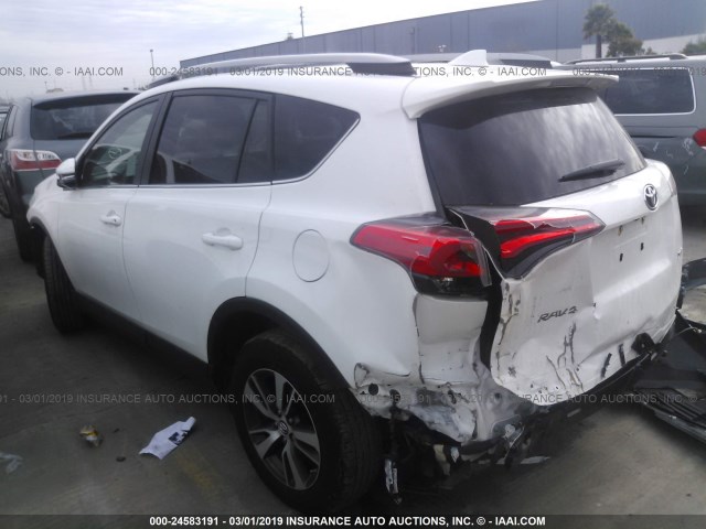 2T3WFREV4JW412873 - 2018 TOYOTA RAV4 ADVENTURE/XLE WHITE photo 3