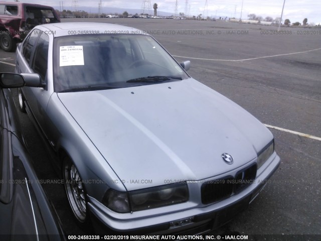 WBACC0323VEK24260 - 1997 BMW 318 I AUTOMATIC SILVER photo 1