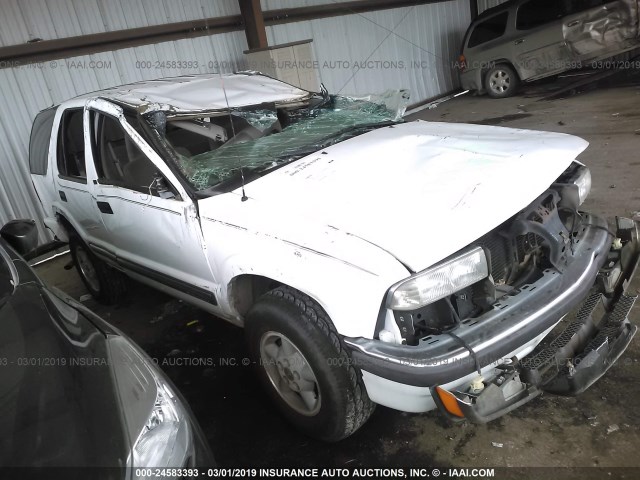 1GNDT13WXY2142359 - 2000 CHEVROLET BLAZER WHITE photo 1