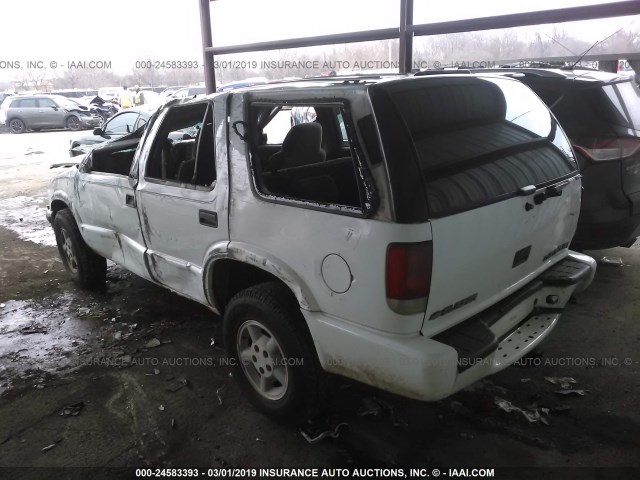 1GNDT13WXY2142359 - 2000 CHEVROLET BLAZER WHITE photo 3