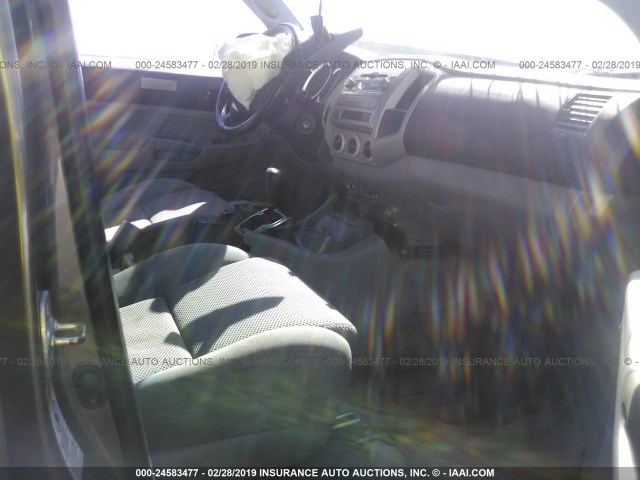 5TEJU4GN8AZ702361 - 2010 TOYOTA TACOMA DOUBLE CAB PRERUNNER GRAY photo 5