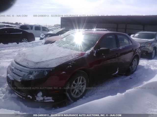 3FAHP0GA2CR438722 - 2012 FORD FUSION S RED photo 2