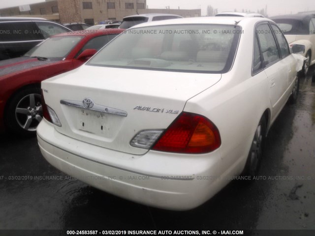 4T1BF28B7YU033859 - 2000 TOYOTA AVALON XL/XLS WHITE photo 4