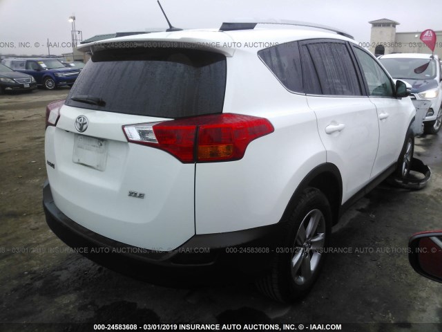 2T3WFREV9FW210084 - 2015 TOYOTA RAV4 XLE WHITE photo 4