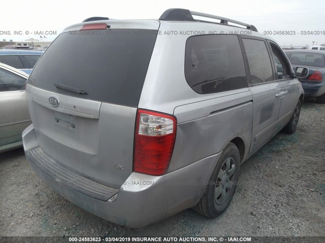 KNDMB233566035085 - 2006 KIA SEDONA EX/LX SILVER photo 4