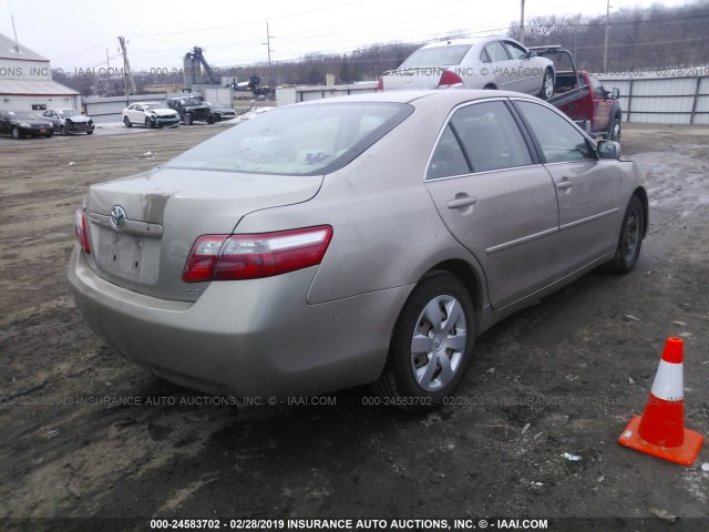 4T1BE46K79U295741 - 2009 TOYOTA CAMRY SE/LE/XLE GOLD photo 4