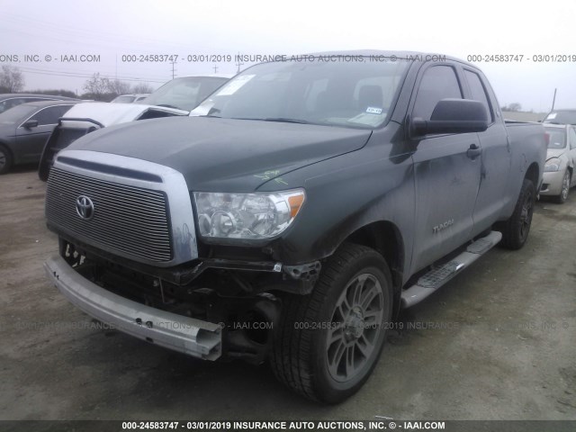 5TFRM5F14CX040618 - 2012 TOYOTA TUNDRA DOUBLE CAB SR5 GREEN photo 2