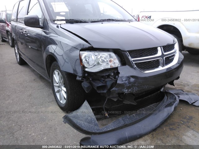 2C4RDGCG6JR240609 - 2018 DODGE GRAND CARAVAN SXT GRAY photo 6