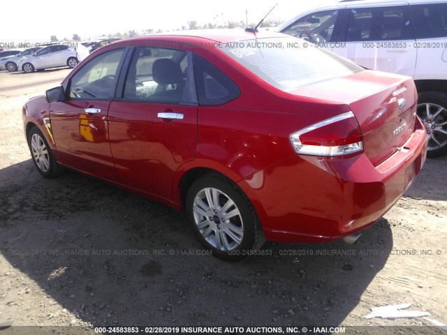 1FAHP35N58W294773 - 2008 FORD FOCUS SE/SEL/SES RED photo 3