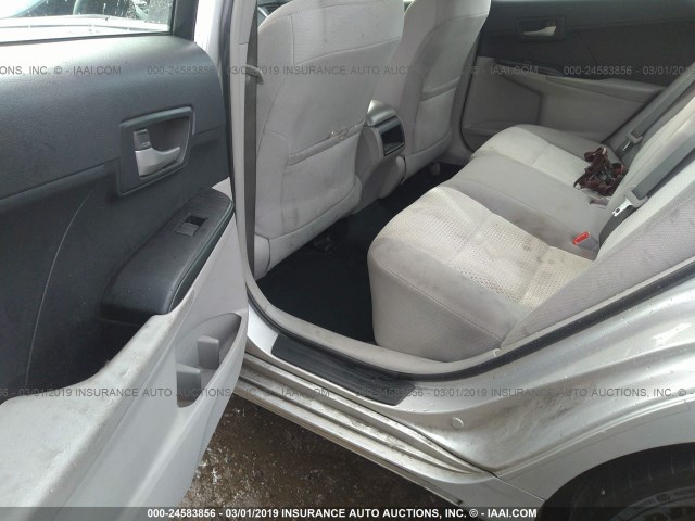 4T1BF1FK3EU420661 - 2014 TOYOTA CAMRY L/SE/LE/XLE 银色 照片 8