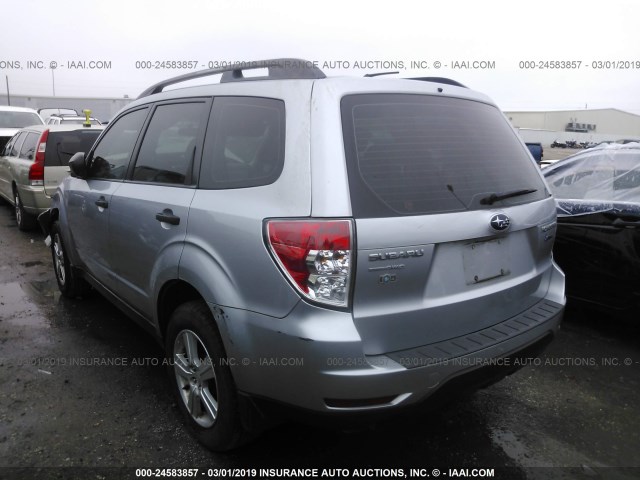 JF2SHBBCXCH430453 - 2012 SUBARU FORESTER 2.5X SILVER photo 3