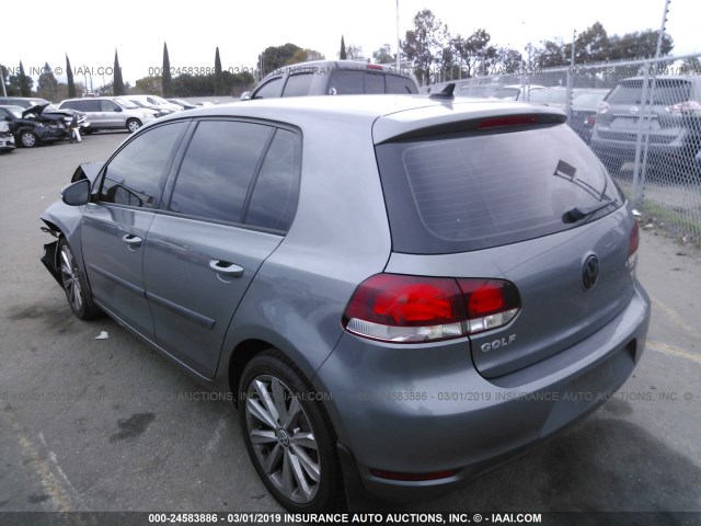 WVWNM7AJ9DW119954 - 2013 VOLKSWAGEN GOLF 灰色 照片 3