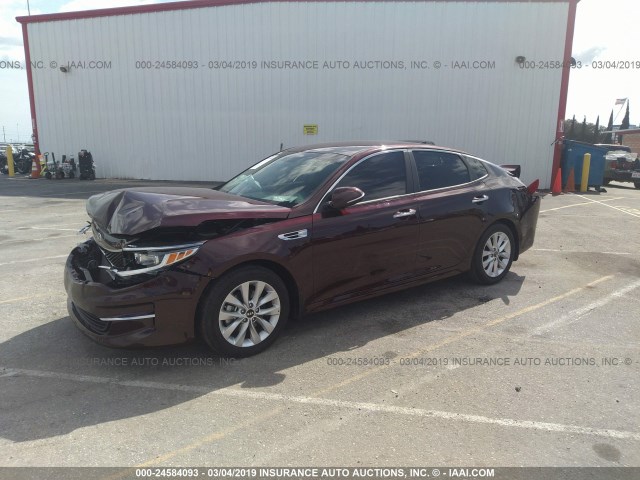 5XXGT4L3XJG268122 - 2018 KIA OPTIMA LX/S MAROON photo 2