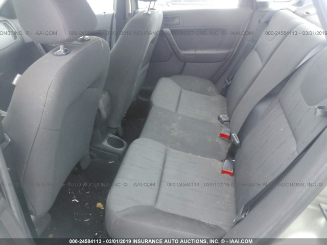 1FAHP35N48W210880 - 2008 FORD FOCUS SE/SEL/SES GRAY photo 8