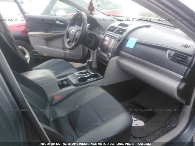 4T4BF1FK4DR333923 - 2013 TOYOTA CAMRY L/SE/LE/XLE 灰色 照片 3