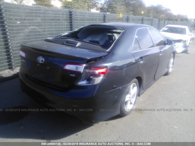 4T1BF1FK6CU123686 - 2012 TOYOTA CAMRY SE/LE/XLE BLACK photo 4