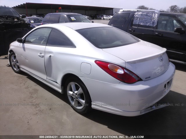 4T1CA38P54U010918 - 2004 TOYOTA CAMRY SOLARA SE/SLE WHITE photo 3