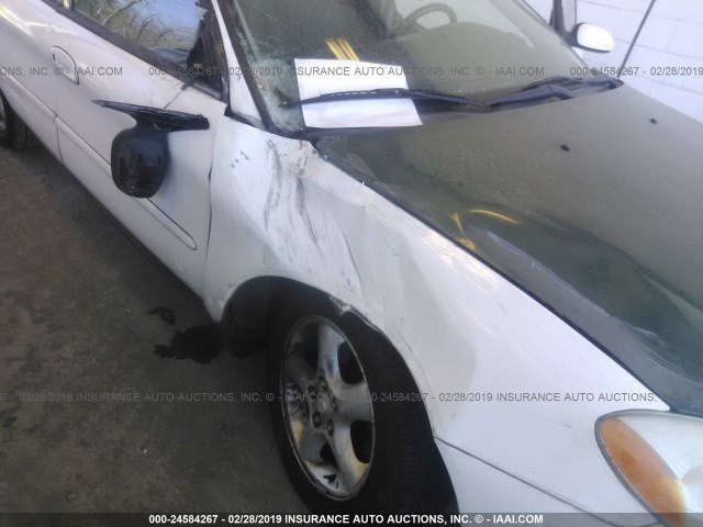 1FAFP55U51G105047 - 2001 FORD TAURUS SES WHITE photo 6