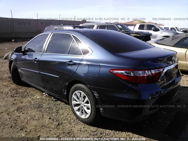 4T4BF1FK8GR566644 - 2016 TOYOTA CAMRY LE/XLE/SE/XSE 蓝色 照片 3
