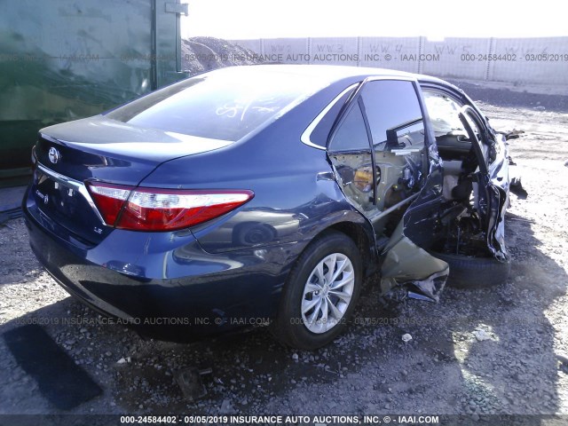 4T4BF1FK8GR566644 - 2016 TOYOTA CAMRY LE/XLE/SE/XSE 蓝色 照片 4