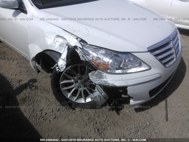 KMHGC4DE3BU138397 - 2011 HYUNDAI GENESIS 3.8L WHITE photo 6