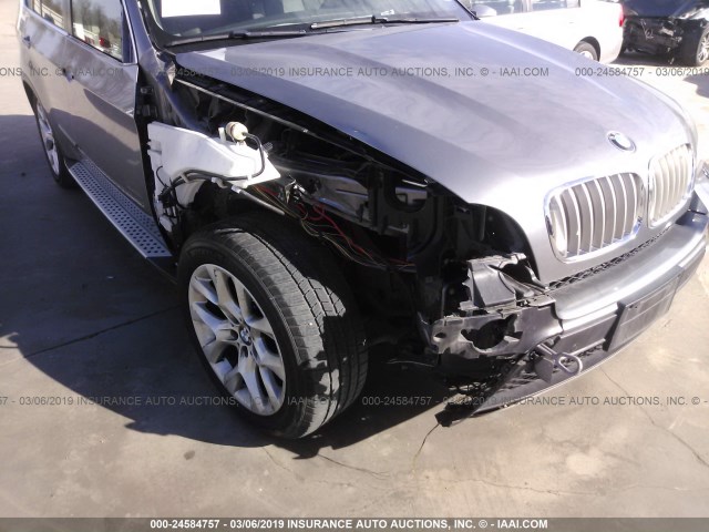 5UXZV4C57D0B10462 - 2013 BMW X5 XDRIVE35I Gris foto 6