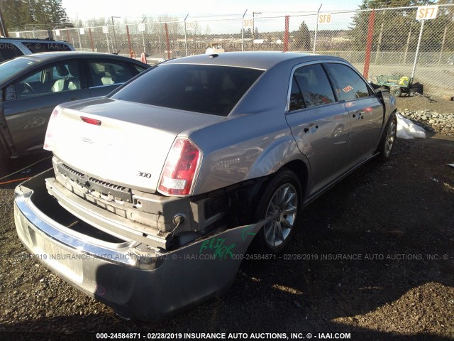 2C3CA5CG6BH559068 - 2011 CHRYSLER 300 LIMITED GRAY photo 4