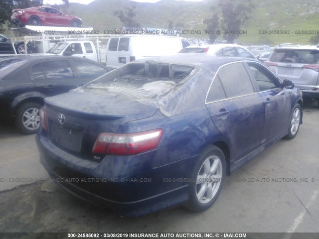 4T1BK46K39U095383 - 2009 TOYOTA CAMRY SE/LE/XLE BLUE photo 4