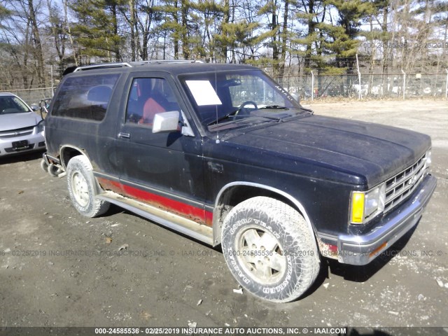 1GNCT18Z5J0174684 - 1988 CHEVROLET BLAZER S10 BLACK photo 1