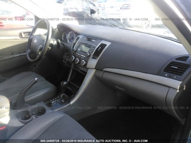 5NPEU46F19H452133 - 2009 HYUNDAI SONATA SE/LIMITED GRAY photo 5