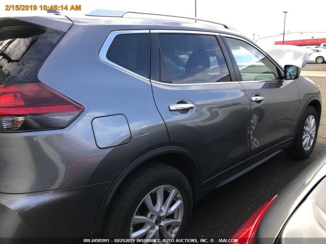 JN8AT2MT6JW450752 - 2018 NISSAN ROGUE S/SL/SV GRAY photo 16