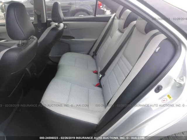 4T1BF1FK4FU058227 - 2015 TOYOTA CAMRY LE/XLE/SE/XSE SILVER photo 8