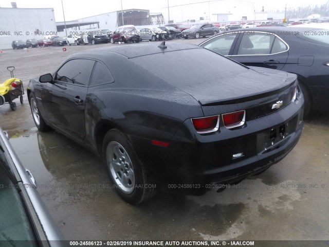 2G1FA1E34D9170320 - 2013 CHEVROLET CAMARO LS BLACK photo 3