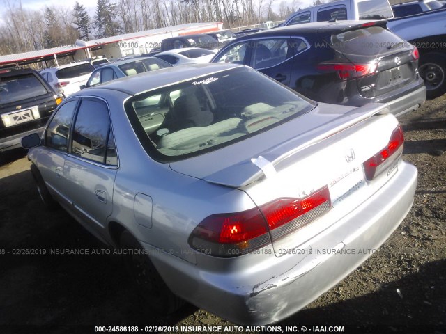 1HGCG66852A152931 - 2002 HONDA ACCORD EX/SE SILVER photo 3