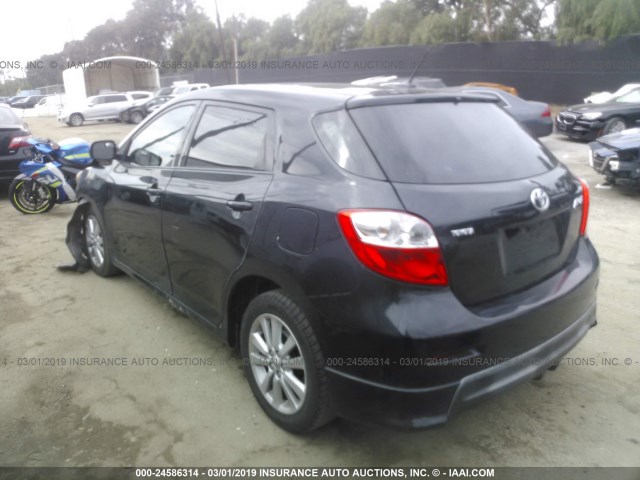 2T1KU4EE7AC534113 - 2010 TOYOTA COROLLA MATRIX  BLACK photo 3