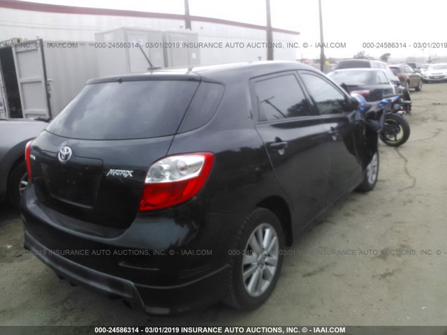 2T1KU4EE7AC534113 - 2010 TOYOTA COROLLA MATRIX  BLACK photo 4