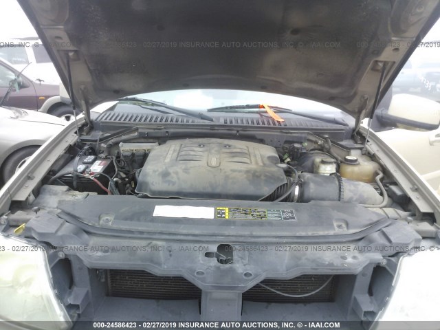 5LMFU28R24LJ26709 - 2004 LINCOLN NAVIGATOR BEIGE photo 10