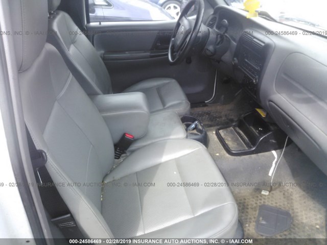 1FTKR1AD6BPA88634 - 2011 FORD RANGER WHITE photo 5