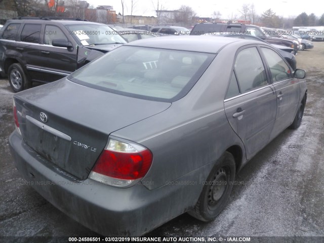 4T1BE32K75U955576 - 2005 TOYOTA CAMRY LE/XLE/SE GRAY photo 4