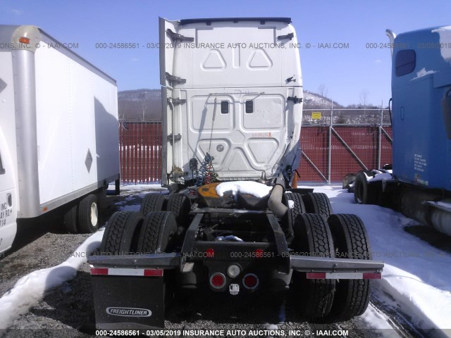 3AKJGLD55ESFU3552 - 2014 FREIGHTLINER CASCADIA 125  Unknown photo 8