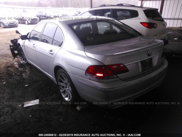 WBAHL83526DT04509 - 2006 BMW 750 I SILVER photo 3