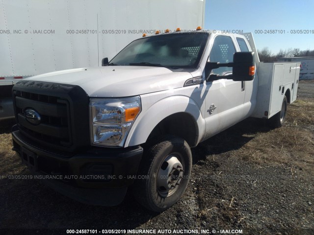 1FD8X3HT5FED09002 - 2015 FORD F350 WHITE photo 2