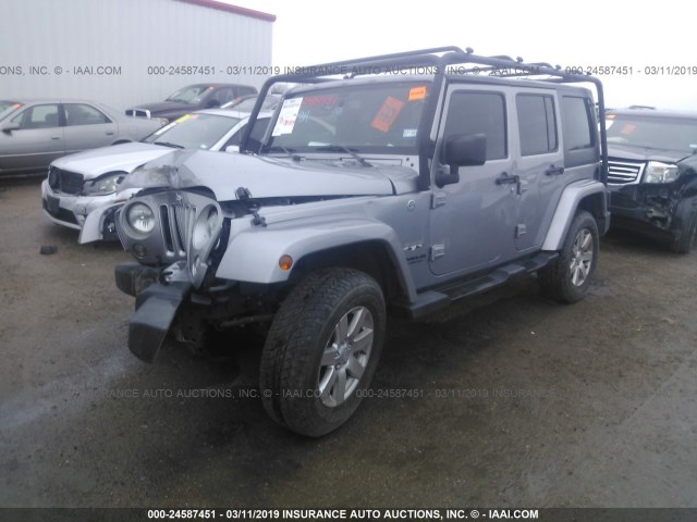 1C4HJWEG5GL229629 - 2016 JEEP WRANGLER UNLIMITE SAHARA SILVER photo 2