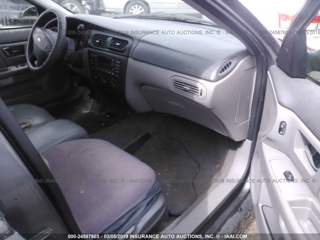 1FAFP55UX2A163496 - 2002 FORD TAURUS SES GRAY photo 5