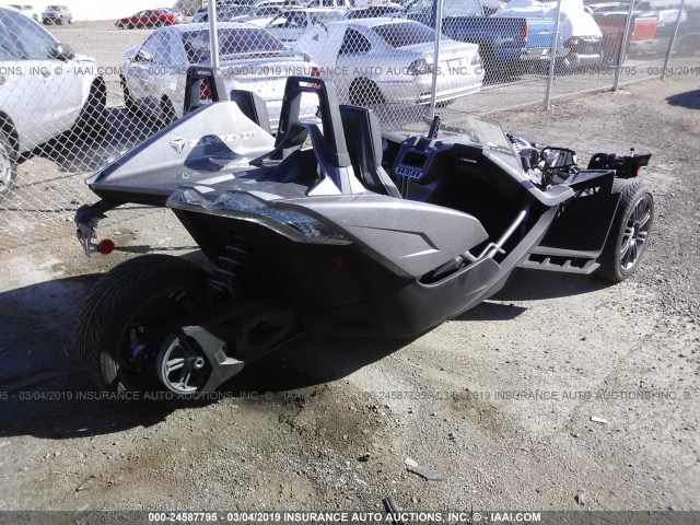 57XAASFAXF5105760 - 2015 POLARIS SLINGSHOT GRAY photo 4