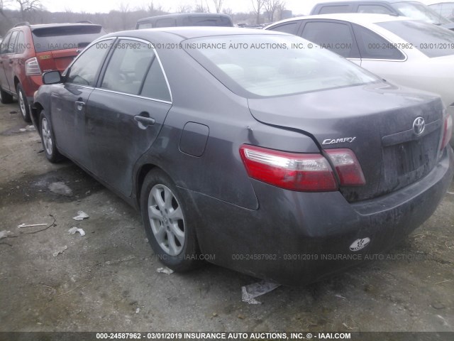 JTNBE46K973074712 - 2007 TOYOTA CAMRY NEW GENERAT CE/LE/XLE/SE GRAY photo 3
