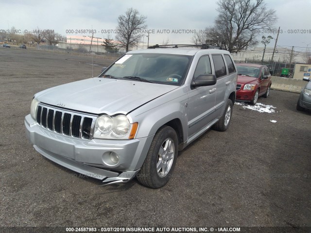 1J8HR48P97C540269 - 2007 JEEP GRAND CHEROKEE LAREDO/COLUMBIA/FREEDOM 银色 照片 2
