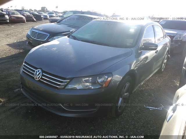 1VWBP7A34DC017245 - 2013 VOLKSWAGEN PASSAT SE GRAY photo 2