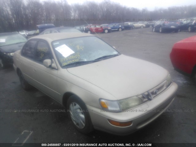 1NXBB02E8VZ600286 - 1997 TOYOTA COROLLA DX GOLD photo 1